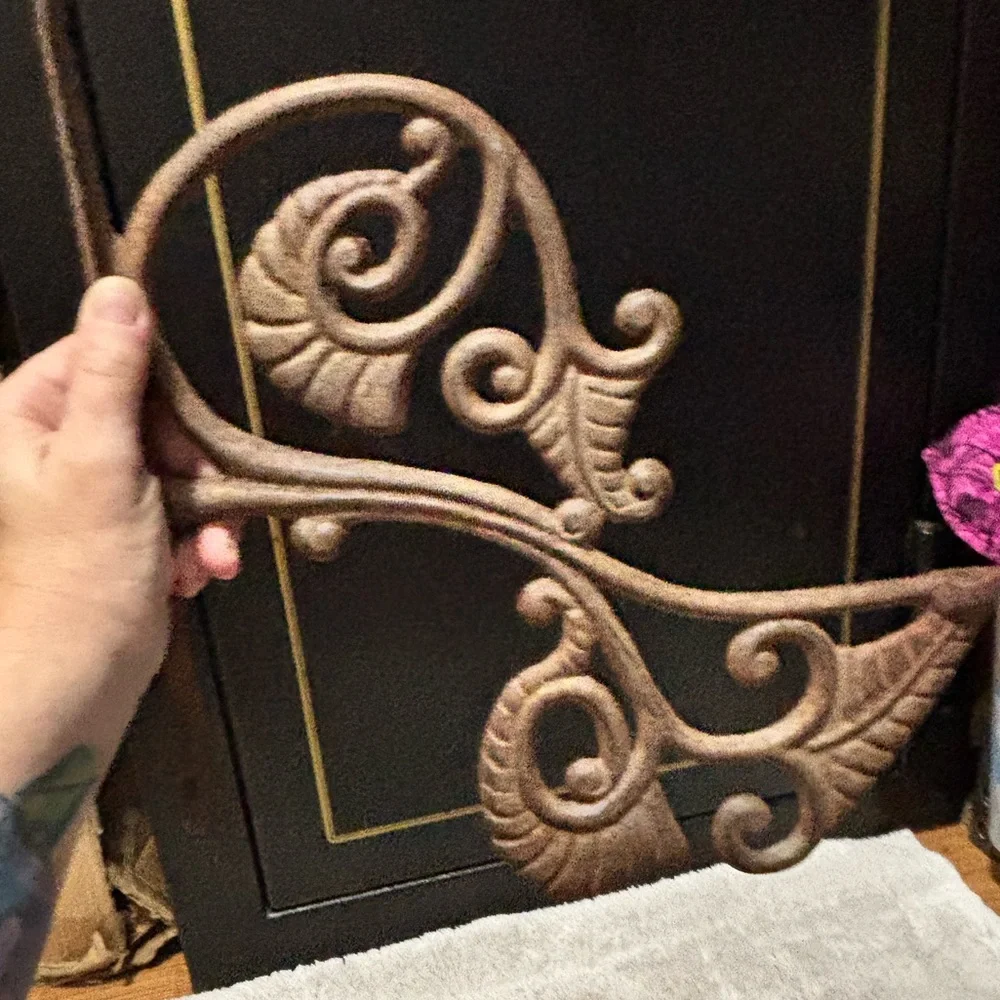 Antique Vintage,Cast Iron Ornate Wall Bracket,Vine Style.